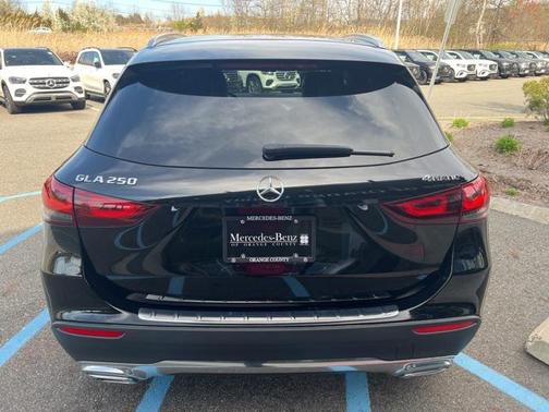 2021 Mercedes-Benz GLA 250 Base 4MATIC