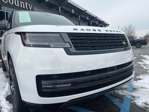 2024 Land Rover Range Rover P530 SE