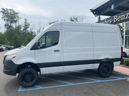 2025 Mercedes-Benz Sprinter 2500 Standard Roof