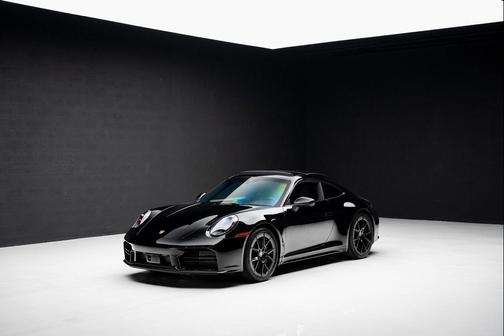 2025 Porsche 911 Carrera