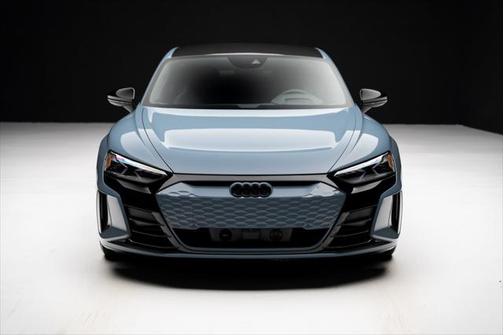 2024 Audi RS e-tron GT quattro