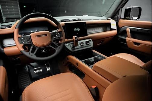 2025 Land Rover Defender 110 V8