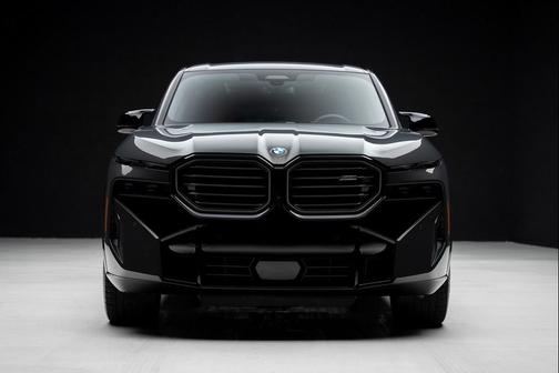 2023 BMW XM Base