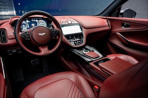 2021 Aston Martin DBX Base