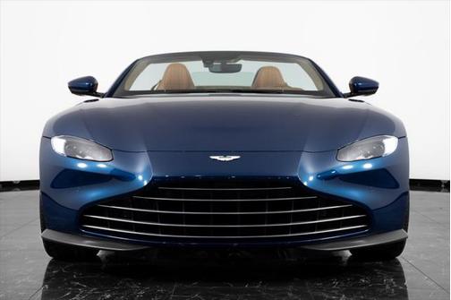 2021 Aston Martin Vantage Base