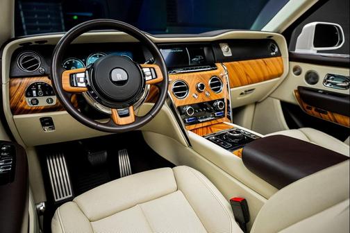 2019 Rolls-Royce Cullinan Base