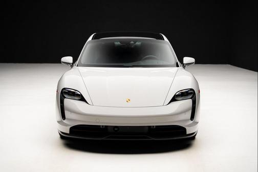 2023 Porsche Taycan 