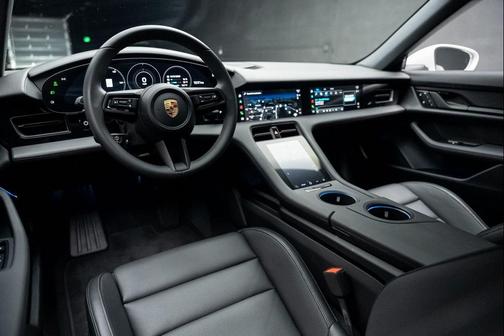 2023 Porsche Taycan 