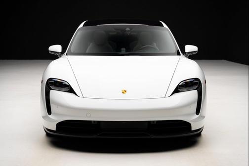 2023 Porsche Taycan 