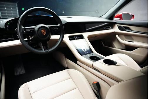 2022 Porsche Taycan Base
