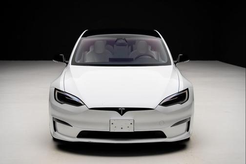 2023 Tesla Model S Plaid