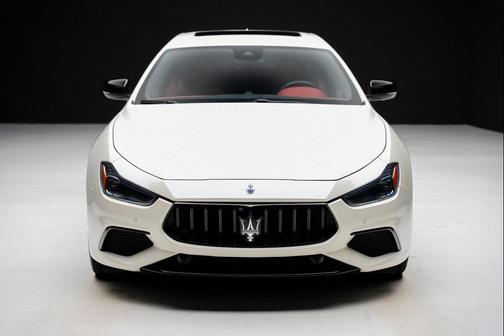 2022 Maserati Ghibli Modena