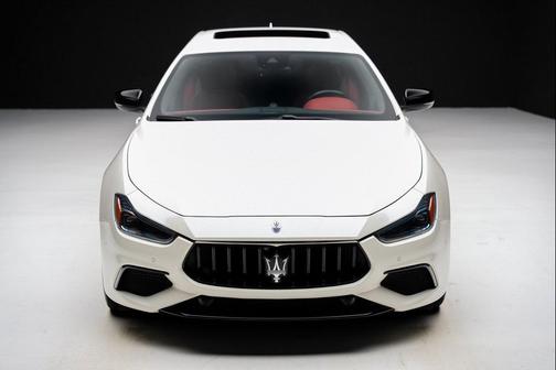2022 Maserati Ghibli Modena