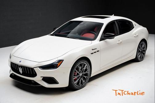 2022 Maserati Ghibli Modena