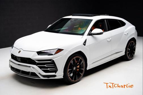 2022 Lamborghini Urus Graphite Capsule