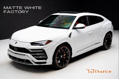 2022 Lamborghini Urus Graphite Capsule
