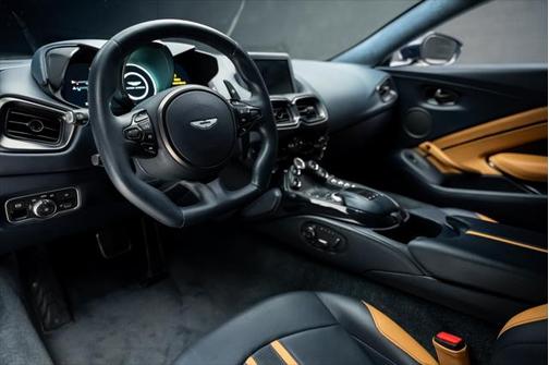 2020 Aston Martin Vantage Base
