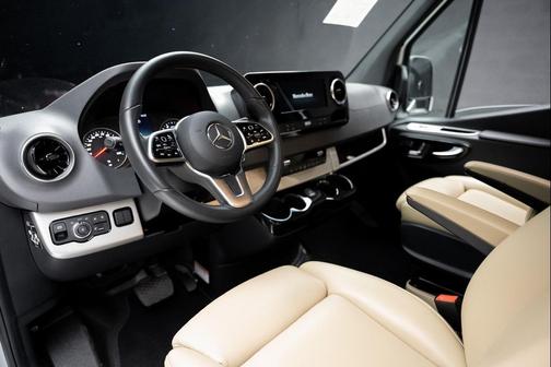 2022 Mercedes-Benz Sprinter 2500 Standard Roof