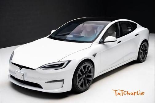 2022 Tesla Model S Plaid