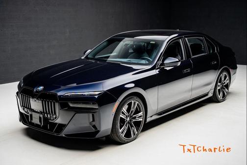 2023 BMW 740 i