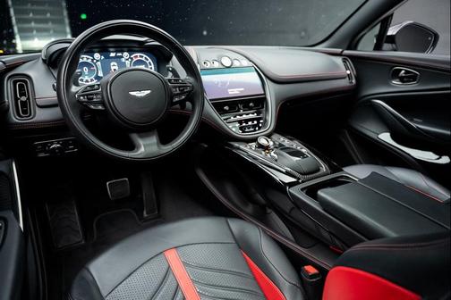 2023 Aston Martin DBX 707