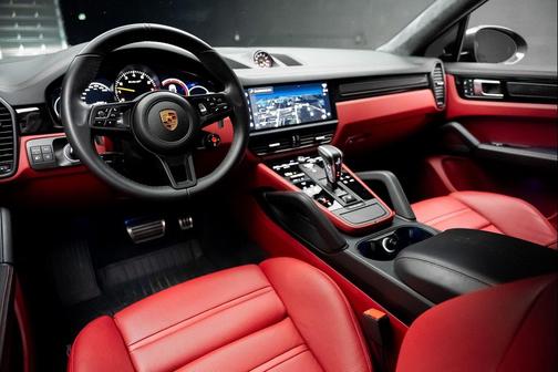 2023 Porsche Cayenne Turbo GT