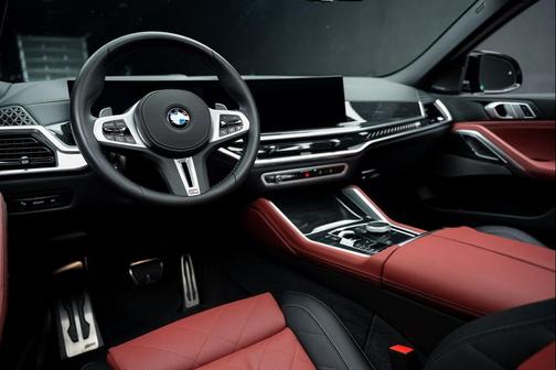 2025 BMW X6 M60i