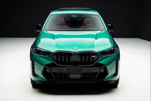 2025 BMW X6 M60i