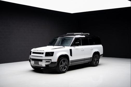 2023 Land Rover Defender 130 SE