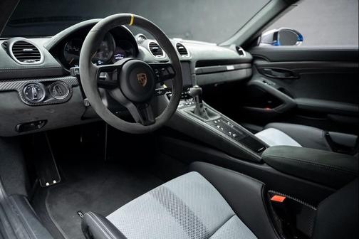 2024 Porsche 718 Cayman GT4 RS