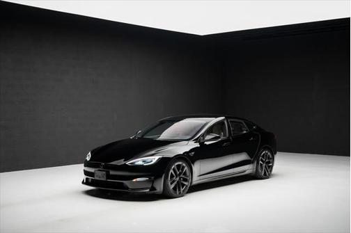 2022 Tesla Model S Plaid