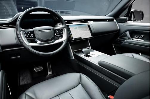 2024 Land Rover Range Rover P530 SE