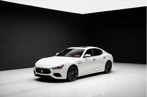 2022 Maserati Ghibli Modena