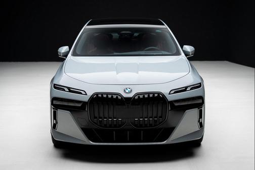 2024 BMW 740 xDrive