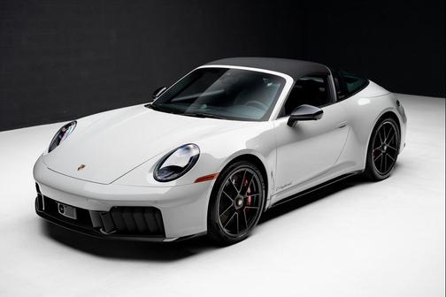 2025 Porsche 911 Targa 4 GTS