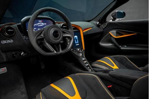 2018 McLaren 720S Base