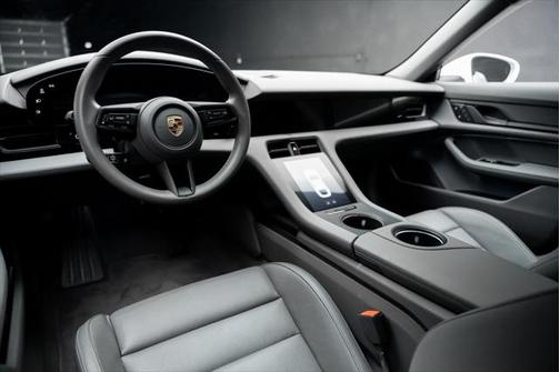 2023 Porsche Taycan
