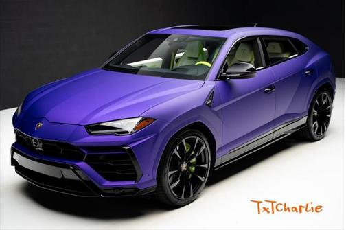 2022 Lamborghini Urus Graphite Capsule