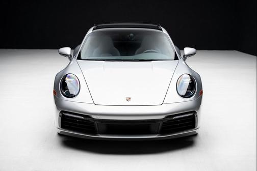 2023 Porsche 911 Carrera