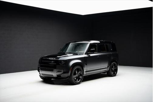 2023 Land Rover Defender 110 V8