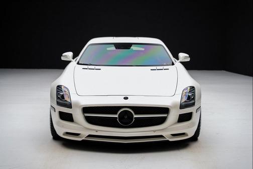 2011 Mercedes-Benz SLS AMG Base