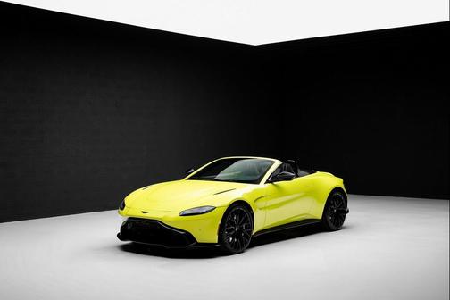 2023 Aston Martin Vantage 