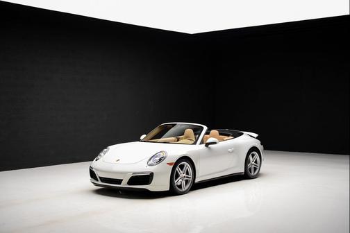 2017 Porsche 911 Carrera 4