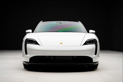 2023 Porsche Taycan 
