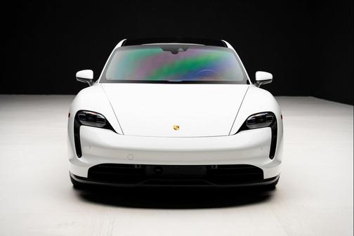 2023 Porsche Taycan 