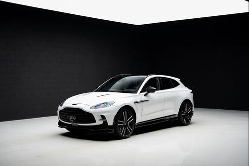 2023 Aston Martin DBX 707