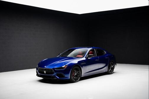 2022 Maserati Ghibli Modena