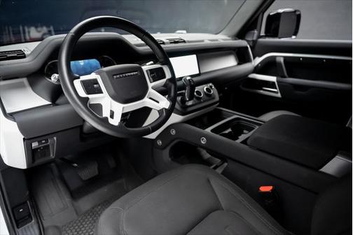 2022 Land Rover Defender 90 Standard