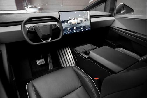 2024 Tesla Cybertruck Cyberbeast