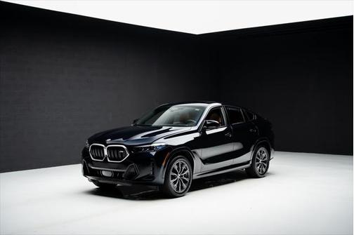 2025 BMW X6 M60i